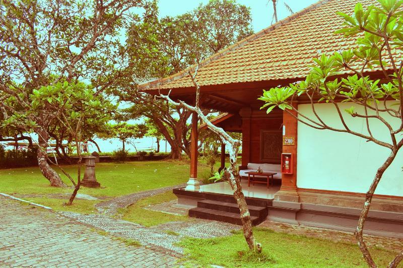 Inna Bali 5*